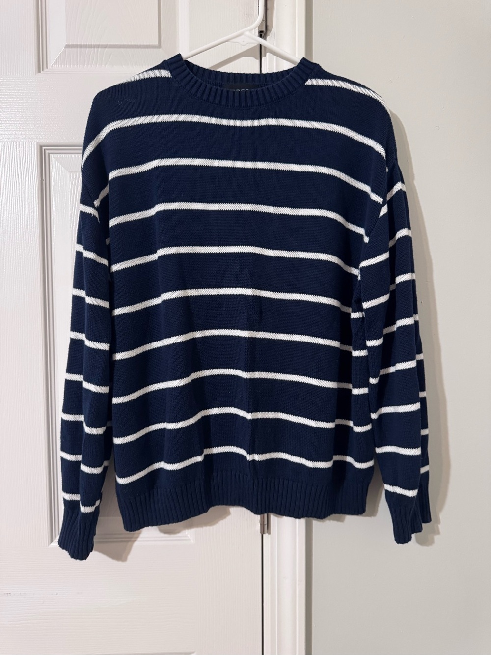 Arden B Navy and White Striped Crewneck Sweater Size Small
